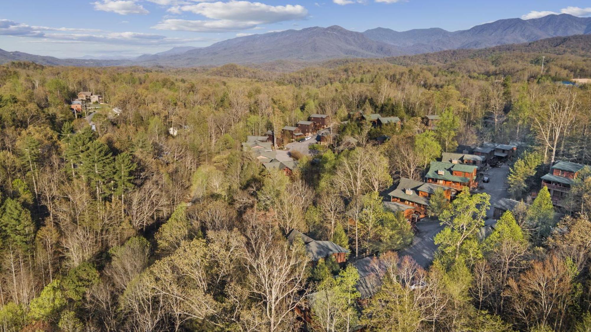 Stunning Mountain Cabin W Hot Tub Gatlinburg Eksteriør billede